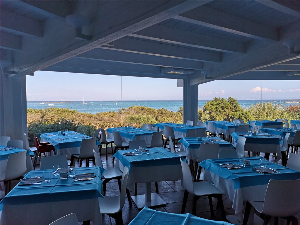 Restaurace, Stintino, Sardinie