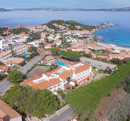 Panoramatický pohled, Baja Sardinia, Sardinie