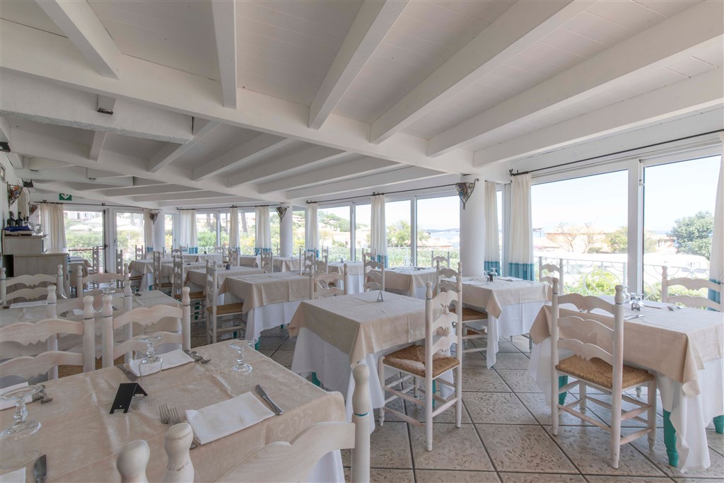 Hotelová restaurace, Baja Sardinia, Sardinie