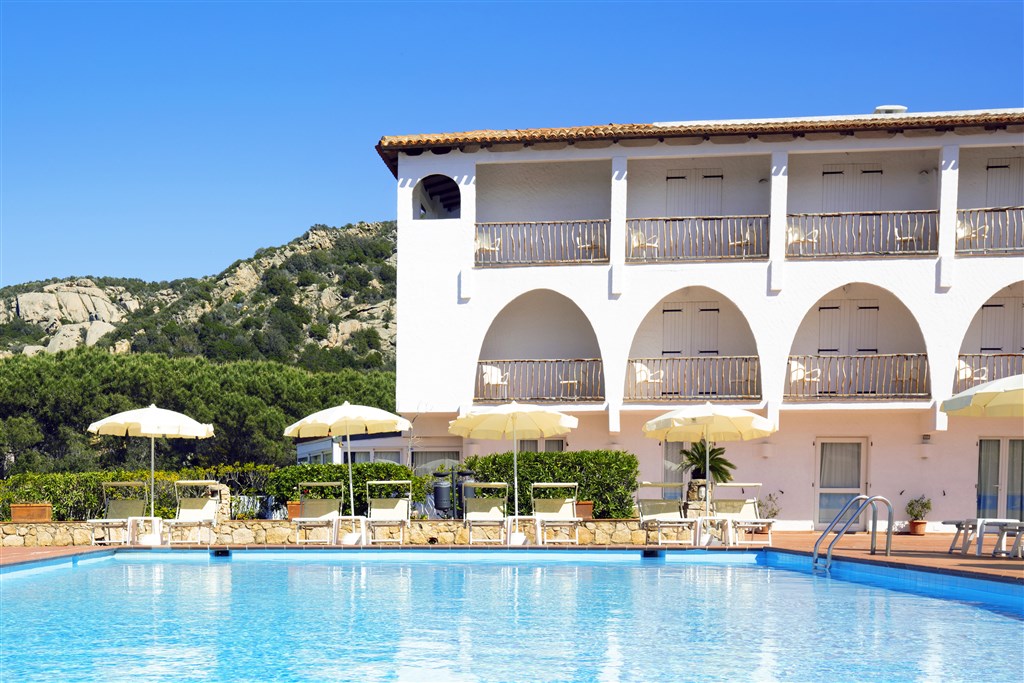 Hotel Cormorano - Bazén, Baja Sardinia, Sardinie