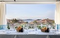 Hotel Cormorano - Výhled z restaurace, Baja Sardinia, Sardinie