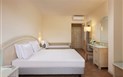Veridia Resort - Pokoj COMFORT třílůžkový, Chia, Sardinie