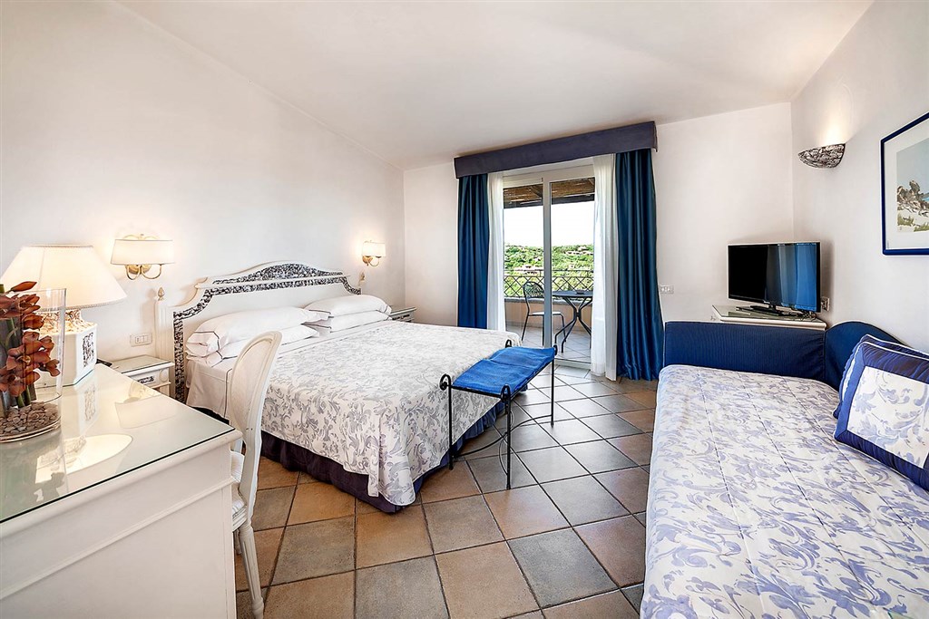 Pokoj COMFORT s výhledem na moře, Porto Cervo, Sardinie