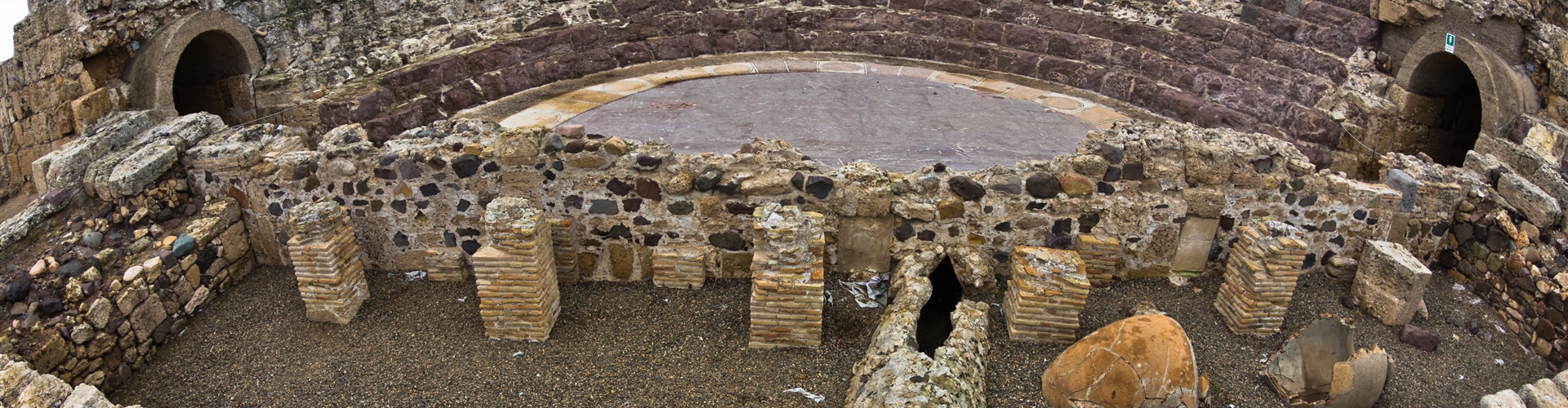 Půldenní výlet do archeologického naleziště Nora a trhy v Pule