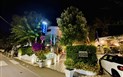 Hotel Santa Maria - Večerní pohled na hotel, Santa Maria Navarrese, Sardinie