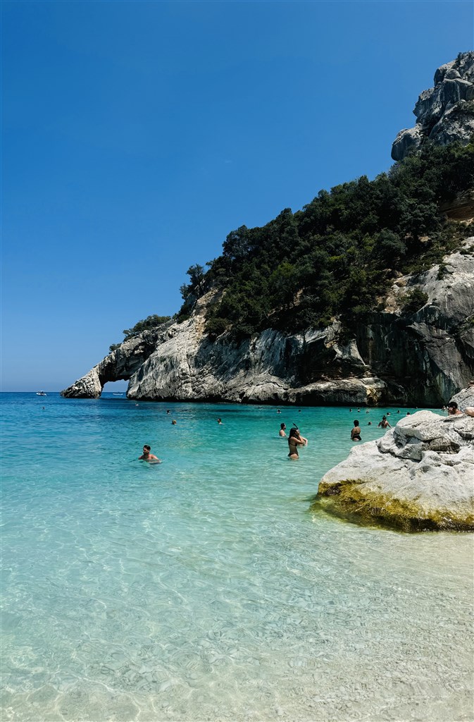 Krásné pláže východního pobřeží, Santa Maria Navarrese, Sardinie