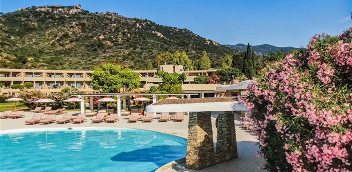 Is Molas Golf Club  - Is Molas Resort - Hotel s s bazénem, Santa Margherita di Pula, Sardinie