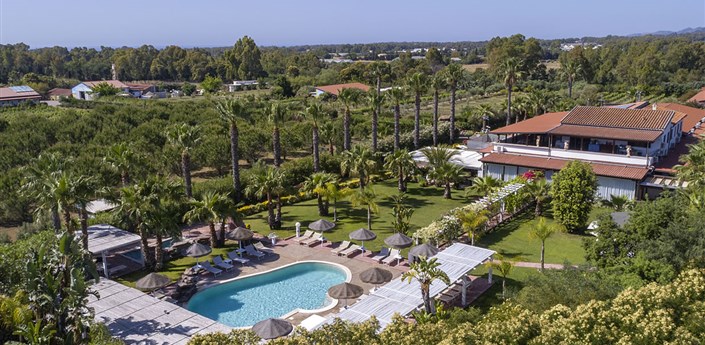 Hotel Orti di Nora - Pohled na bazén, Santa Margherita di Pula, Sardinie