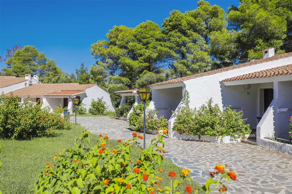 Exteriér pokojů, Budoni, Sardinie