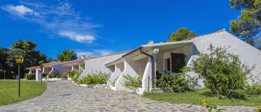 Exteriér pokojů, Budoni, Sardinie