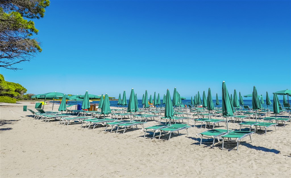 Nicolaus Club Li Cucutti - Pláž, Budoni, Sardinie