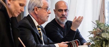 Pietro Mereu během tiskové konference v Praze