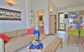 Residence di Bes - Interiér vilek, Chia, Sardinie (textilní dekorace nejsou součástí vybavení)