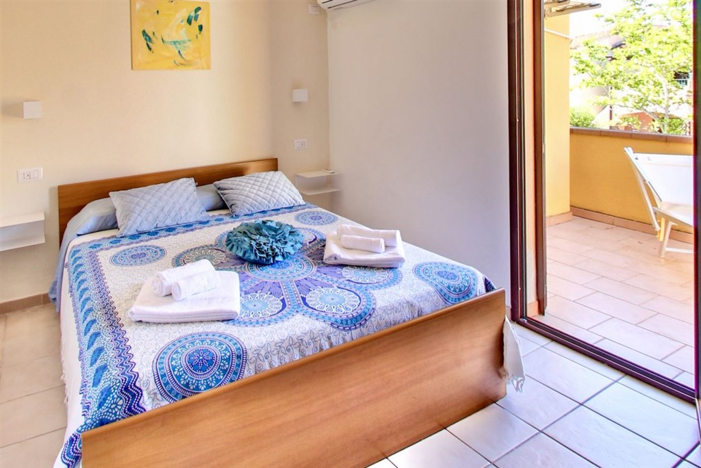 Residence Oasi Anfiteatro - Ložnice, Porto Ottiolu, Sardinie