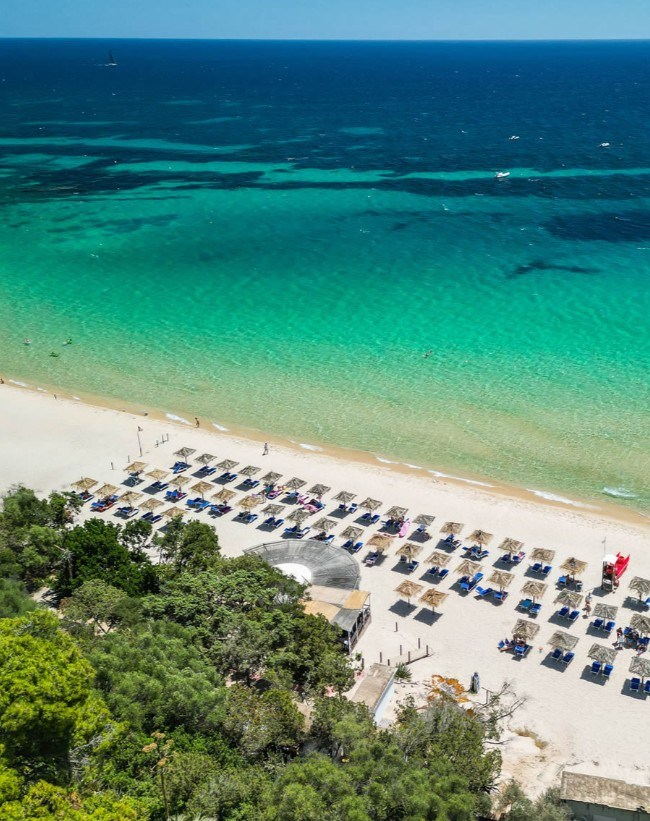 Hotelová pláž, Santa Margherita di Pula, Sardinie
