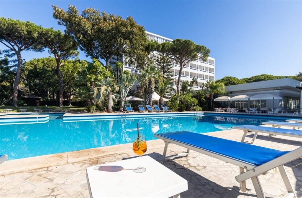 Bazén, Santa Margherita di Pula, Sardinie
