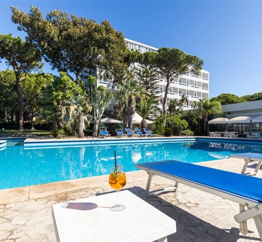 Bazén, Santa Margherita di Pula, Sardinie