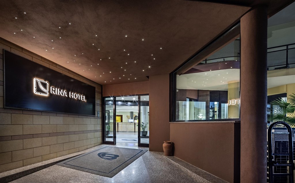 Vnitřní prostory hotelu, Alghero, Sardinie