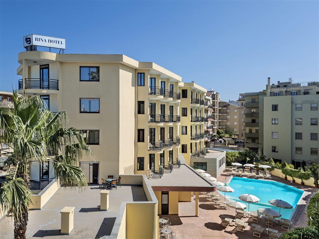 Pohled na hotel, Alghero, Sardinie