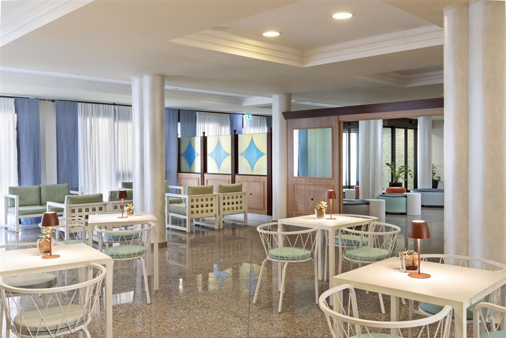 Hotelová restaurace, Alghero, Sardinie