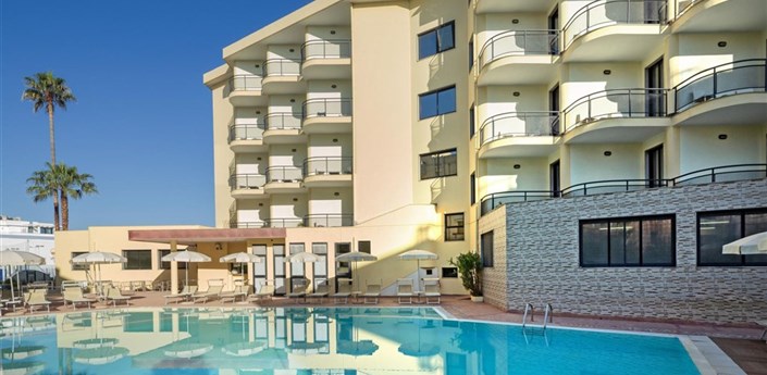 Hotel Rina - Hotelový bazén, Alghero, Sardinie