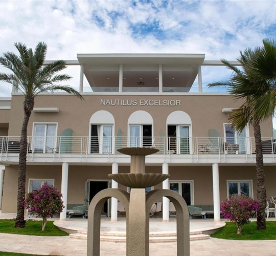 Pohled na hotel, Cagliari, Sardinie