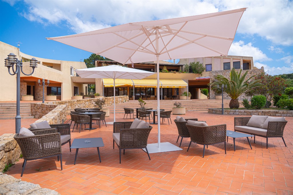 Restaurace v resortu, Palau, Sardinie