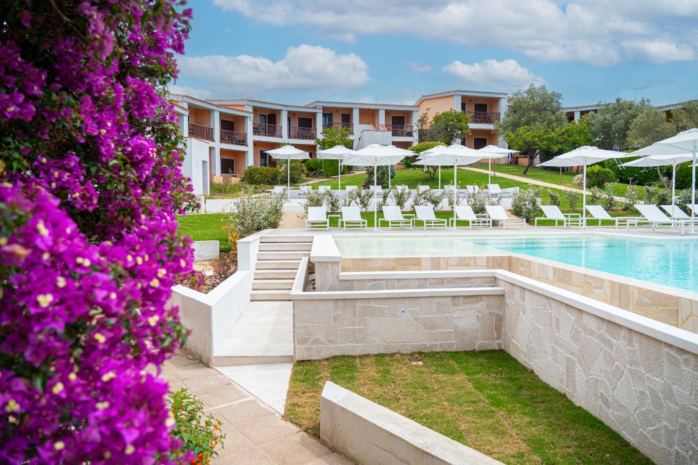 Bazén v resortu, Palau, Sardinie
