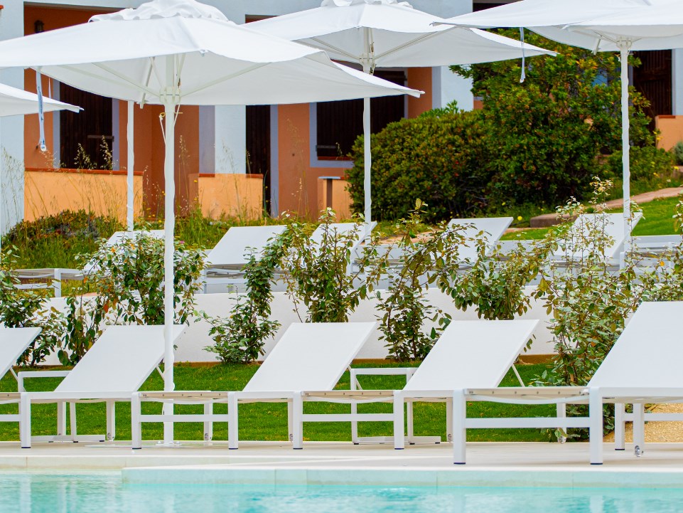 Bazén v resortu, Palau, Sardinie
