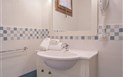 Residence Costa Serena - Koupelna apartmánu, Palau, Sardinie