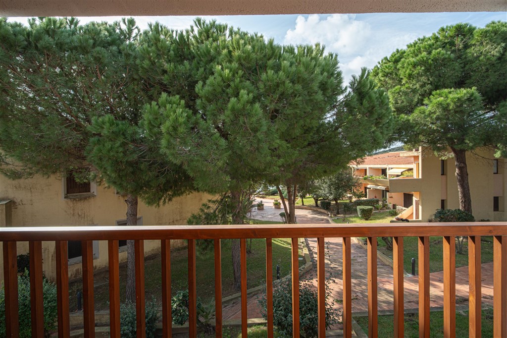 Residence Hotel Costa Serena - Pohled z balkonu jednoho ze Suite Apartmánu, Palau, Sardinie