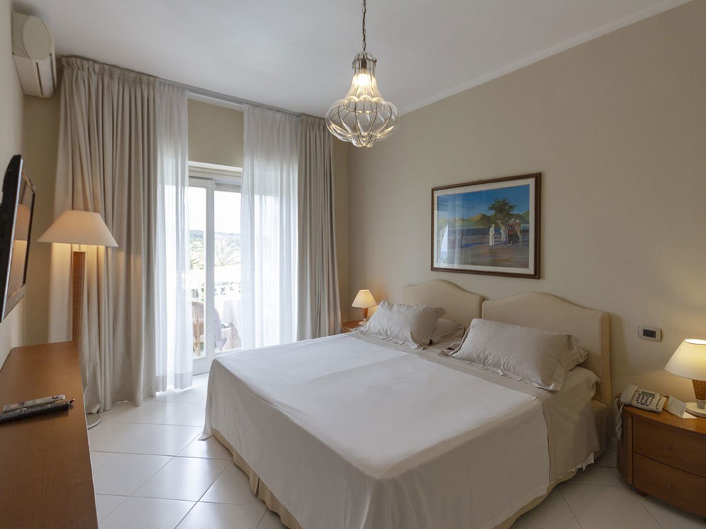 Pokoj Suite, Villasimius, Sardinie