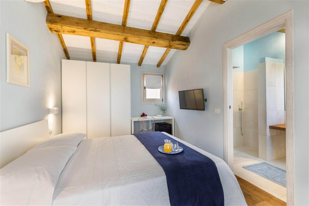 Pokoj Multa, Palau, Sardinie