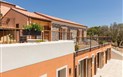 Tenuta Petra Bianca - Pohled na hotel, Palau, Sardinie