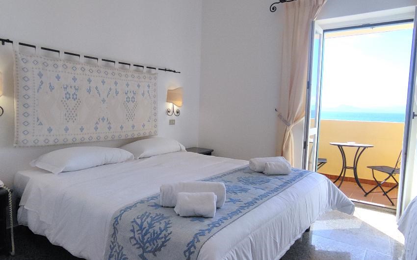 Pokoj Deluxe s výhledem na moře, Golfo Aranci, Sardinie
