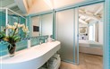 Oasi Blu Sardinia - Koupelna pokoje Junior Suite, Santa Margherita di Pula, Sardinie