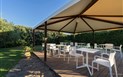 Porto Giunco Residence - Venkovní prostory pro snídaně, Villasimius, Sardinie