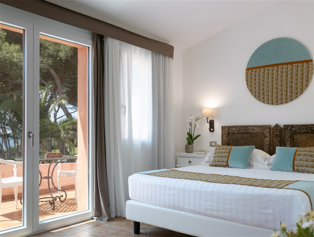 Pokoj Deluxe s výhledem na moře, Villasimius, Sardinie