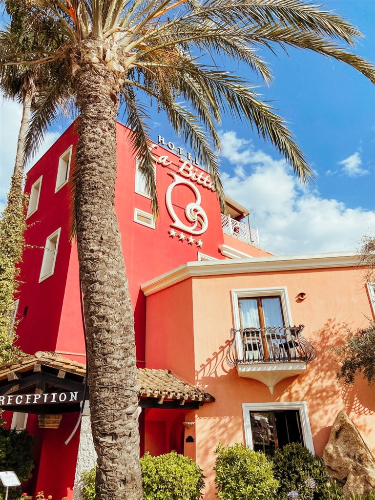 Exteríér hotelu, vstup, Arbatax, Sardinie