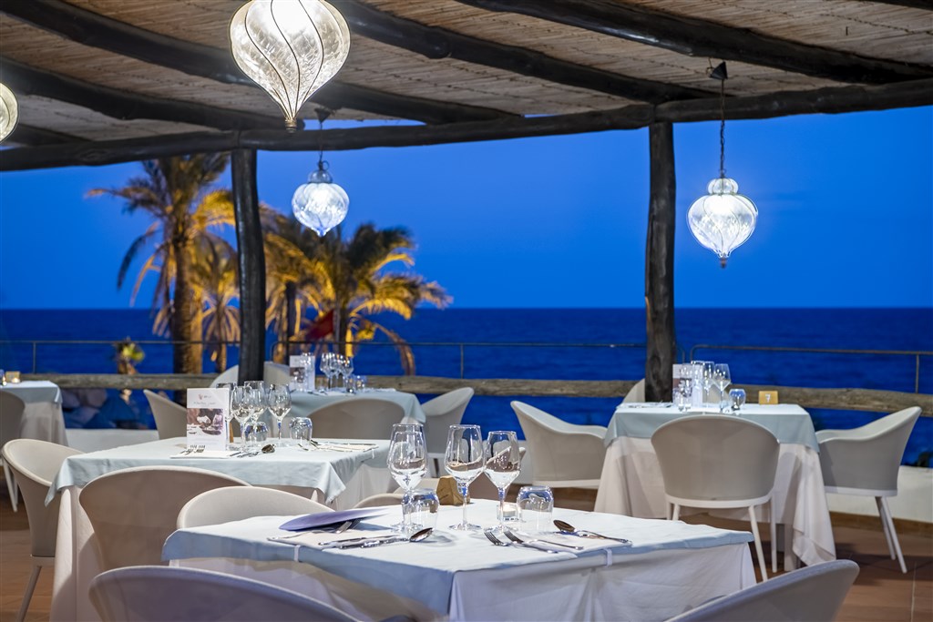 Restaurace, Arbatax, Sardinie