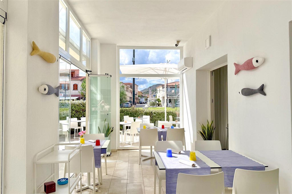 Restaurace, Porto San Paolo, Sardinie