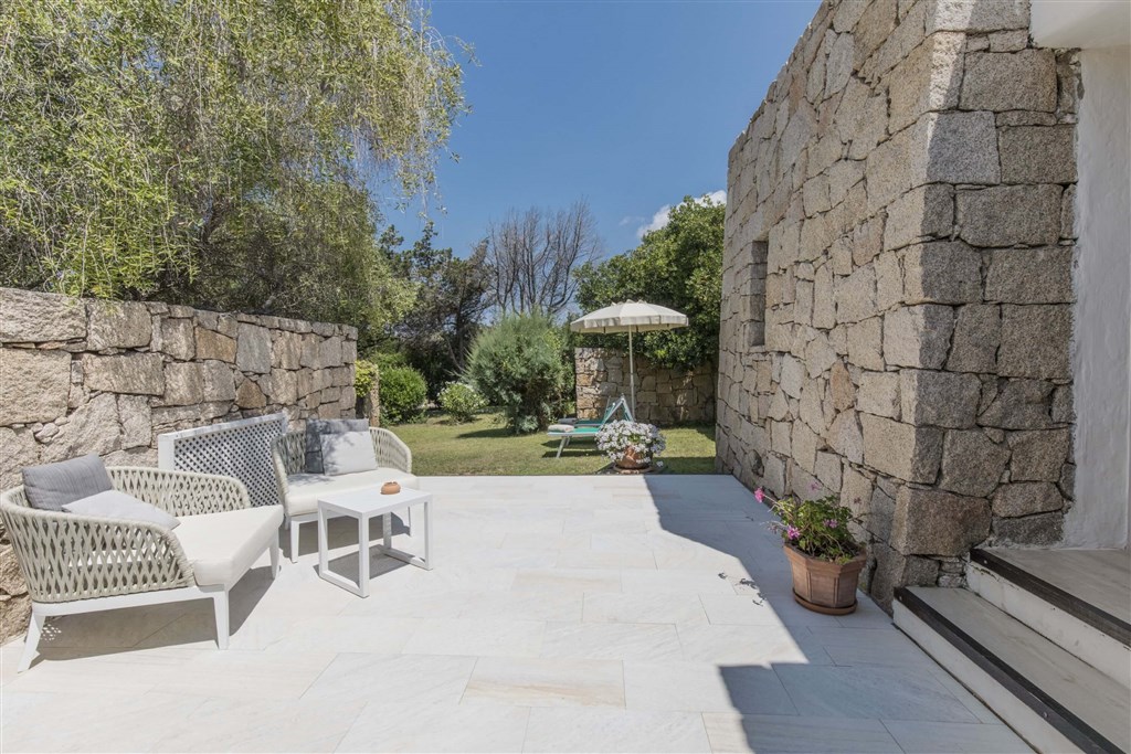 JUNIOR SUITE GARDEN, Baja Sardinia, Sardinie