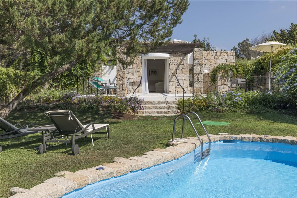 JUNIOR SUITE POOL, Baja Sardinia, Sardinie
