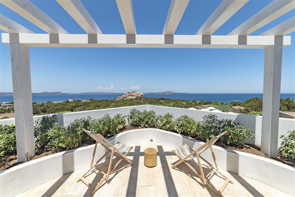 JUNIOR SUITE QUEEN ELI, Baja Sardinia, Sardinie