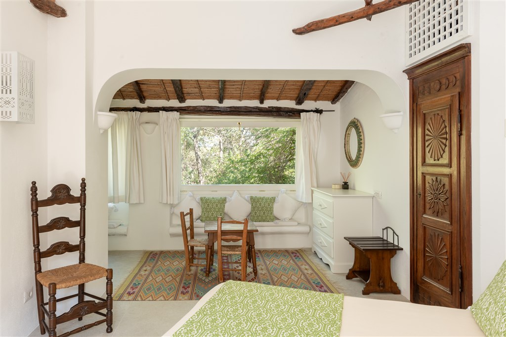 EXPERIENCE SUITE S PRIVÁTNÍM BAZÉNEM, Oliena, Sardinie