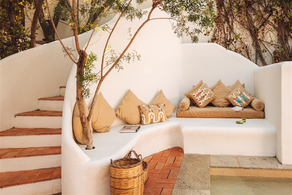 EXPERIENCE SUITE S PRIVÁTNÍM BAZÉNEM, Oliena, Sardinie