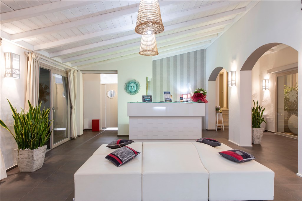 Eliantos Boutique Hotel & Spa - Recepce, Santa Margherita di Pula, Sardinie