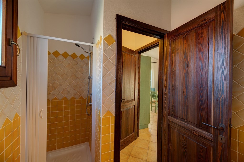 MONO 2, Badesi, Sardinie