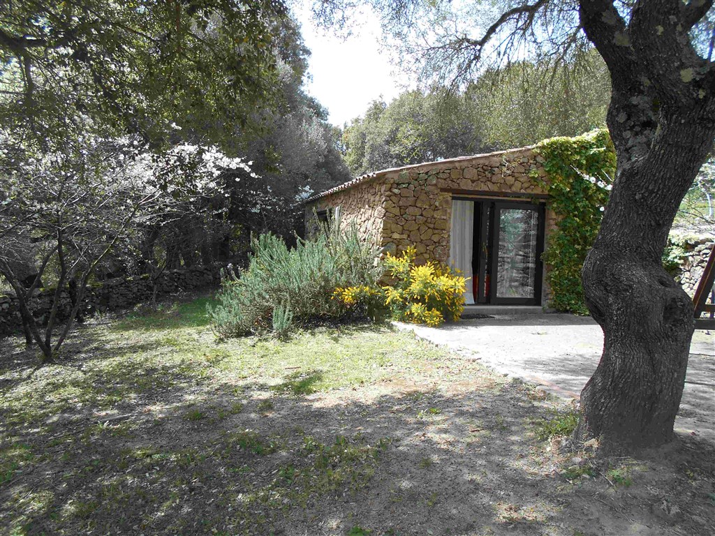 Agriturismo Li Pireddi - Exteriér pokojů, Aglientu, Sardinie