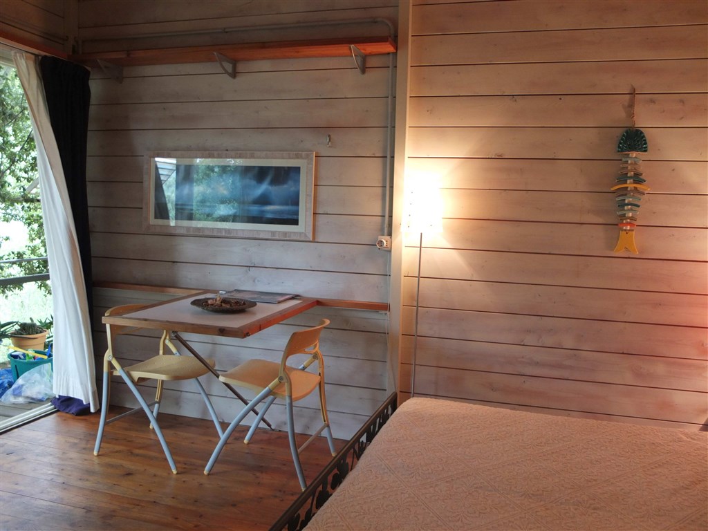 Agriturismo Li Pireddi - Interiéry pokojů, Aglientu, Sardinie